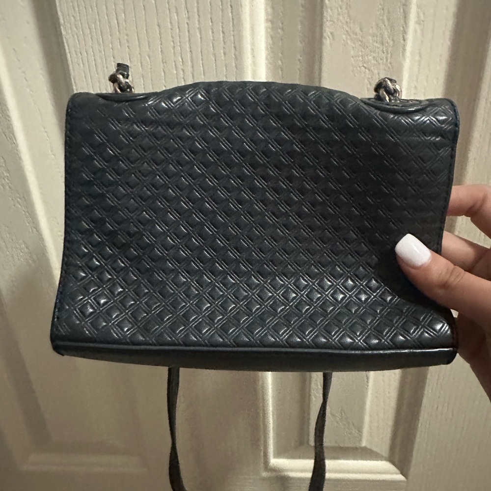 Tory Burch crossbody - Picture 2 of 7